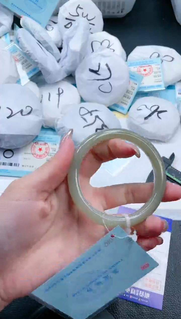 【闪购商品】和田玉手镯未镶嵌13V386-58