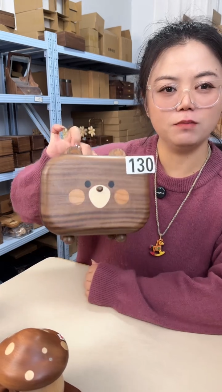 木130号北美黑胡桃小熊纸巾盒孤品