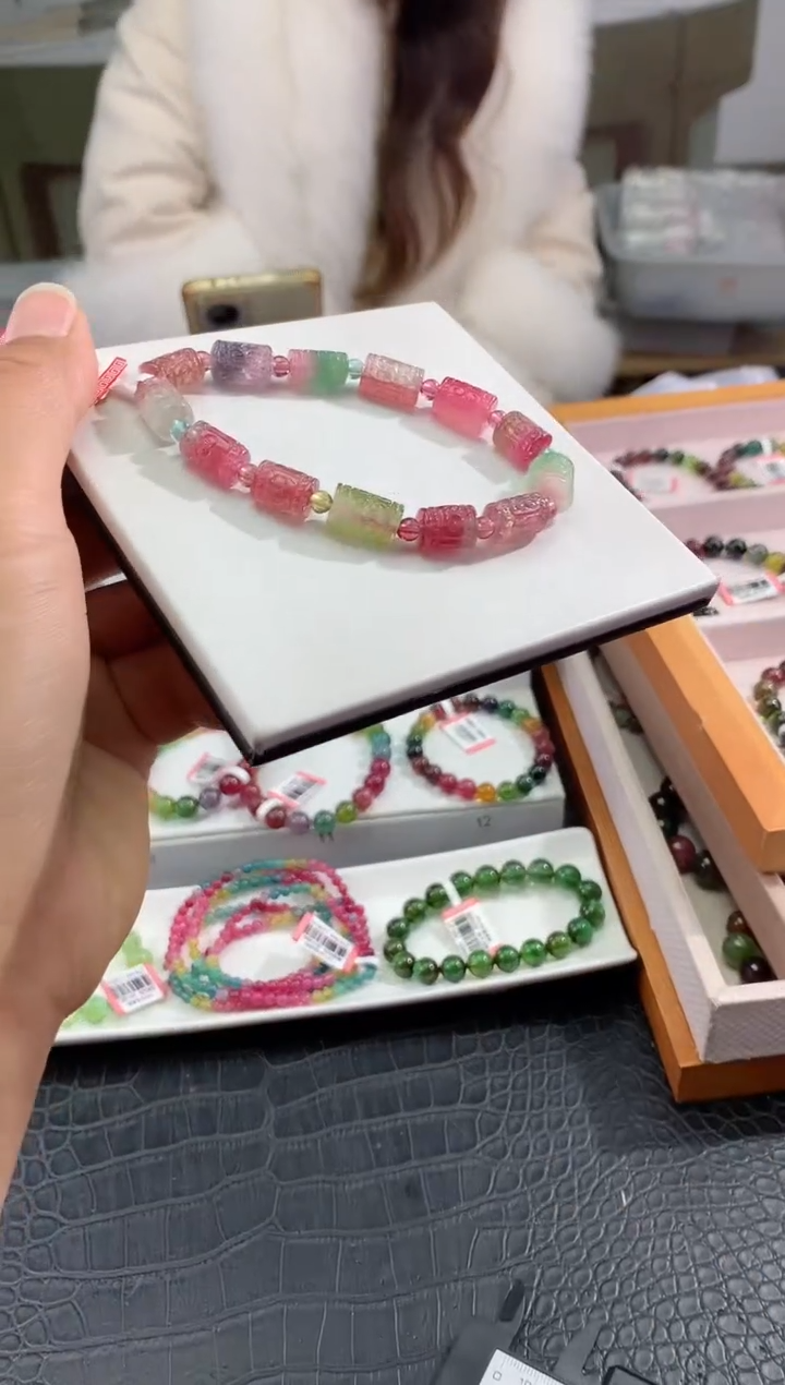 【闪购商品】碧玺手串未镶嵌多样性发一条