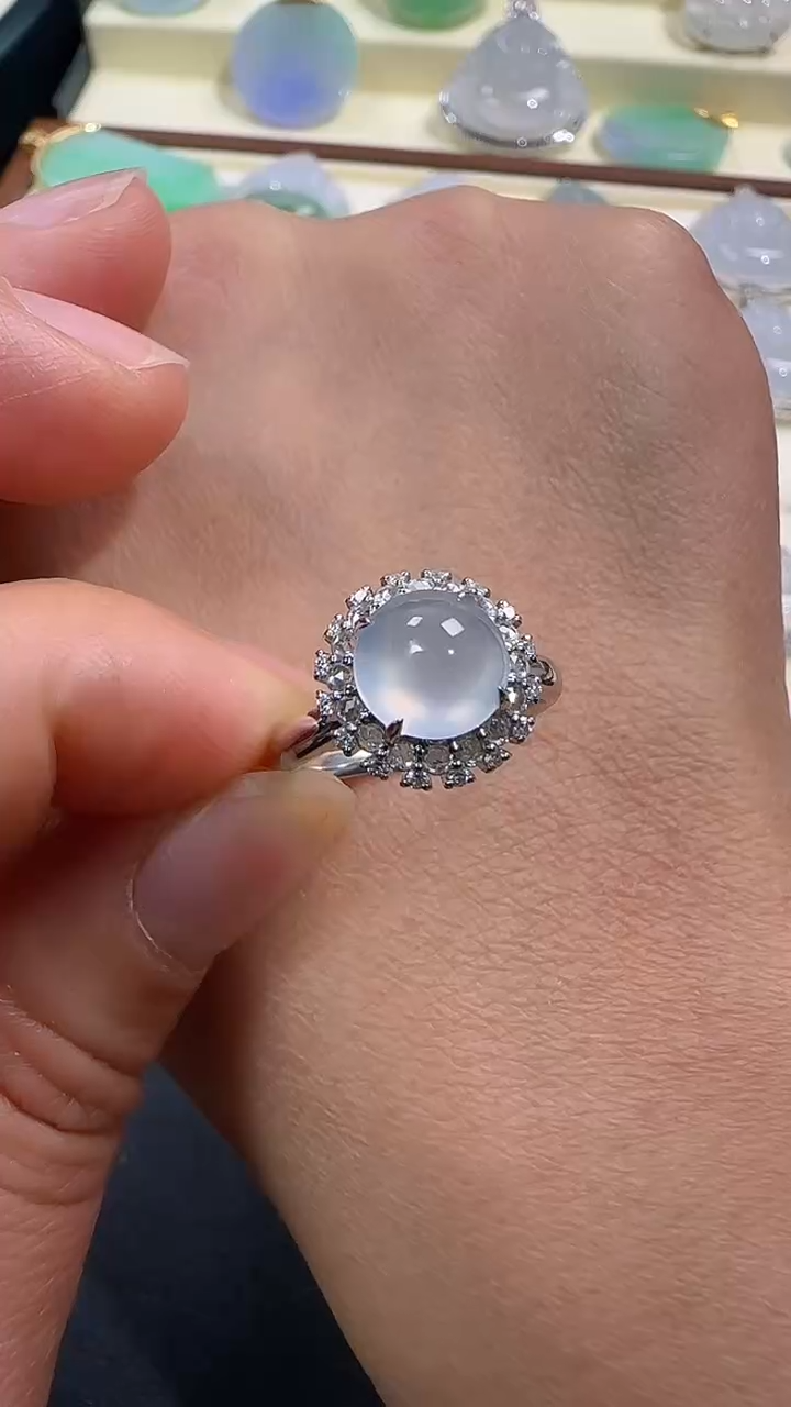 【闪购商品】翡翠戒指18K金镶嵌翡翠戒指