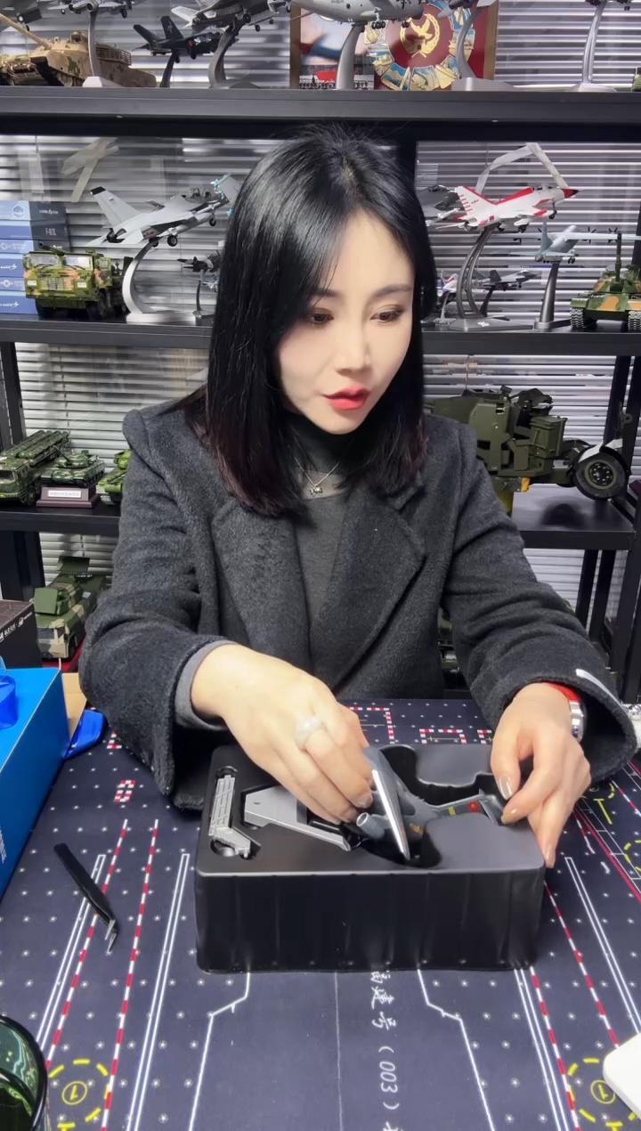 Q版运20合金飞机模型