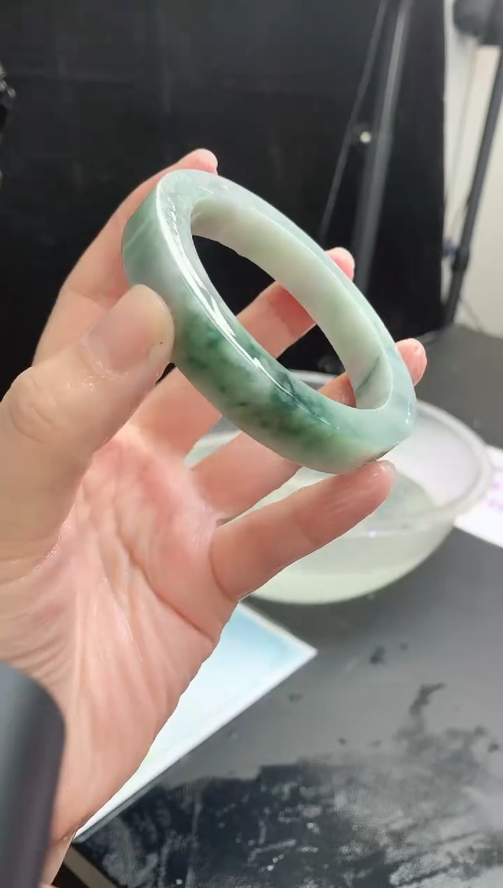 【闪购商品】定制翡翠手镯未镶嵌48 62-66正