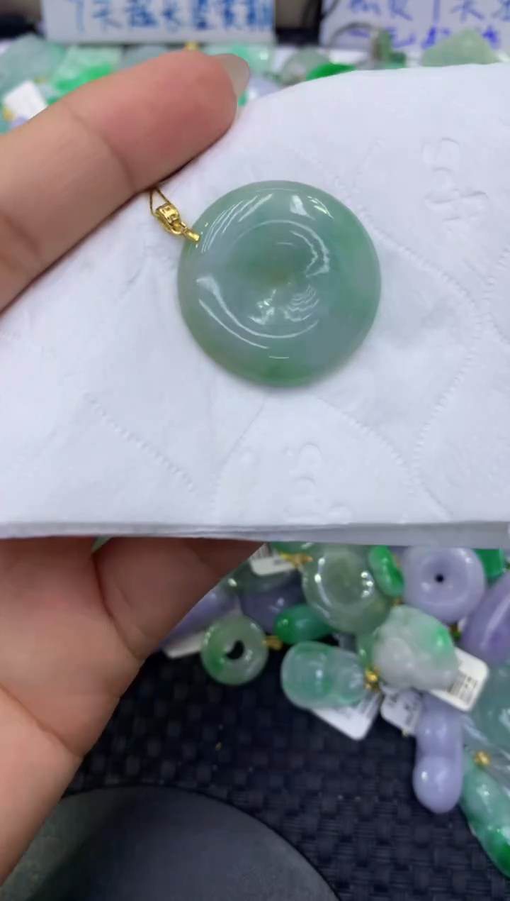 颈饰未镶嵌翡翠天然缅甸A货翡翠1