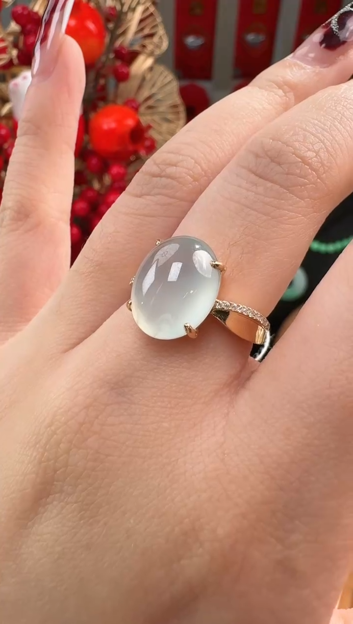 【闪购商品】翡翠颈饰18K金镶嵌戒指