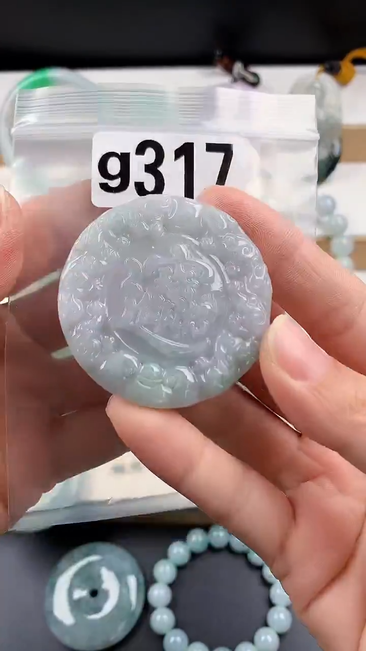 颈饰未镶嵌翡翠天然翡翠吊坠挂件