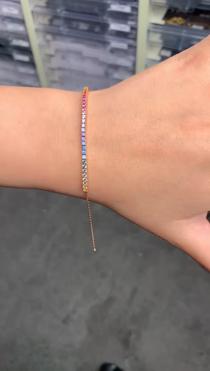 【闪购商品】彩色蓝宝石手链18K金镶嵌彩色蓝宝石手链