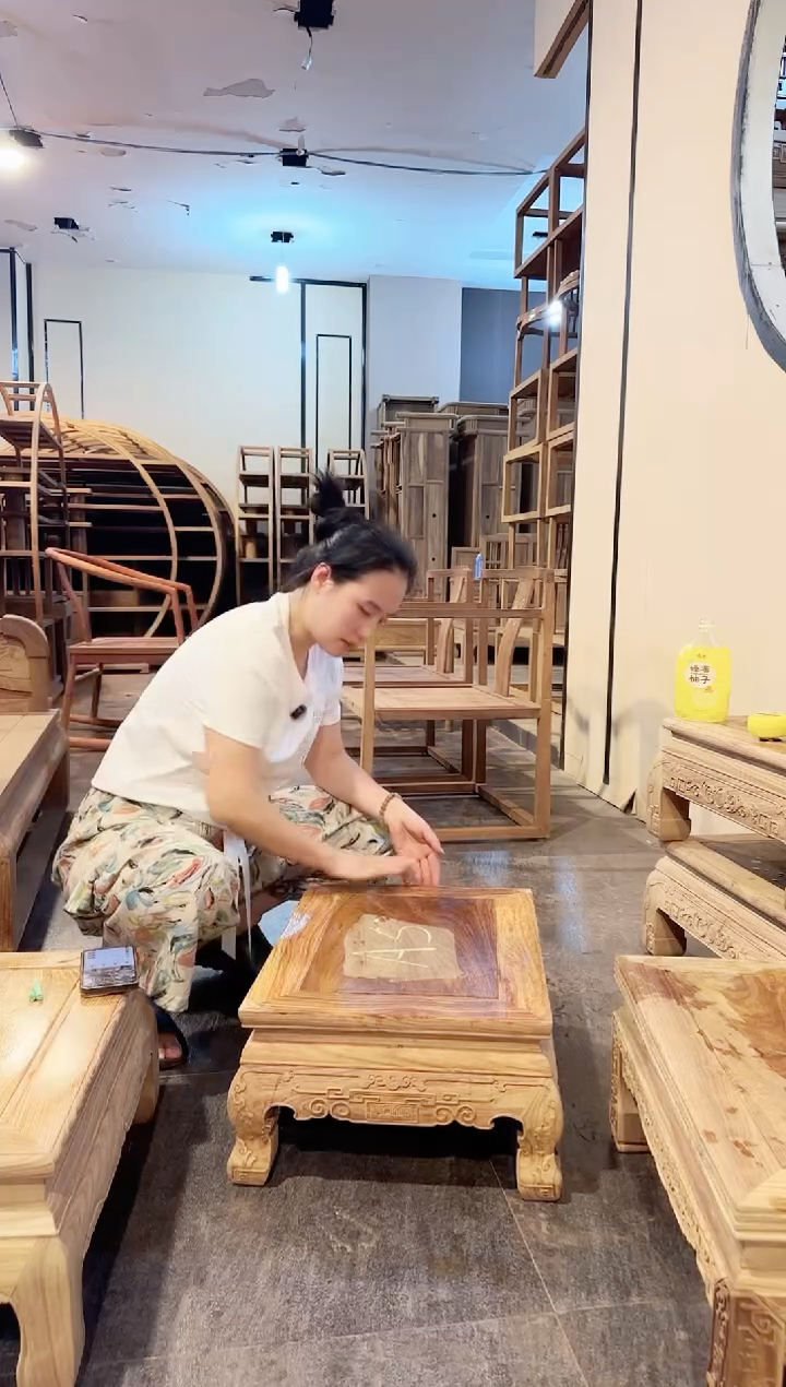 花梨木类家具国标红木刺猬紫檀炕几A5（毛胚发有白皮树结）