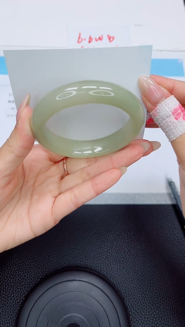 石英质玉手镯未镶嵌367-56