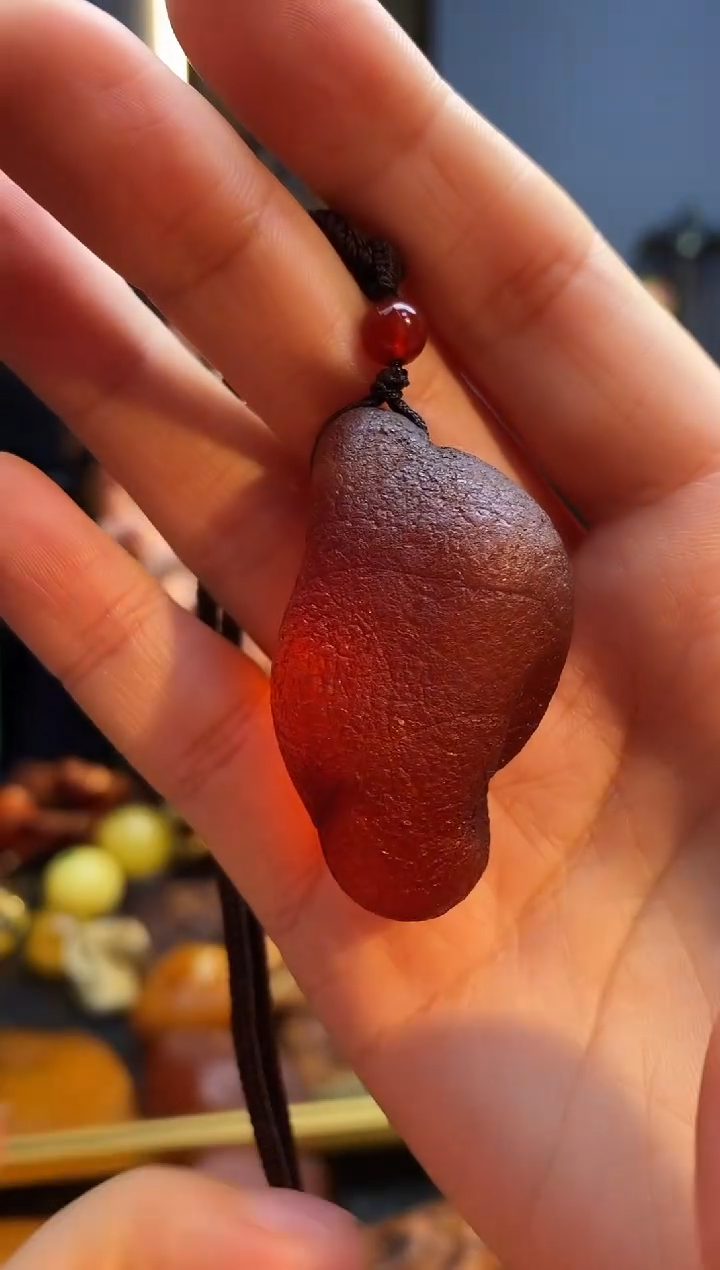 琥珀颈饰未镶嵌挂件