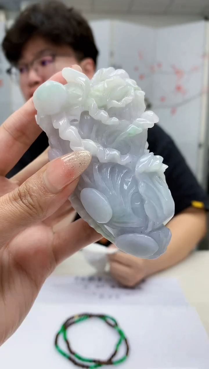 【闪购商品】定制翡翠未镶嵌4688MM-毛货挂件383赠珠链赠底座