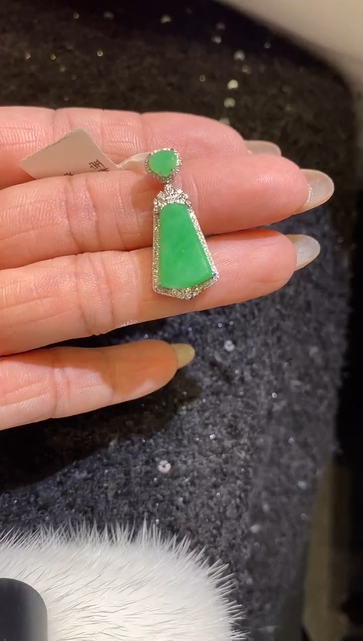 吊坠(不含链)18K金镶嵌翡翠无事牌