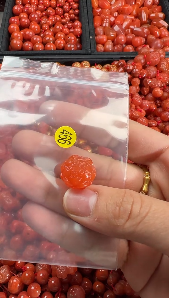 【闪购商品】南红玛瑙颈饰未镶嵌1