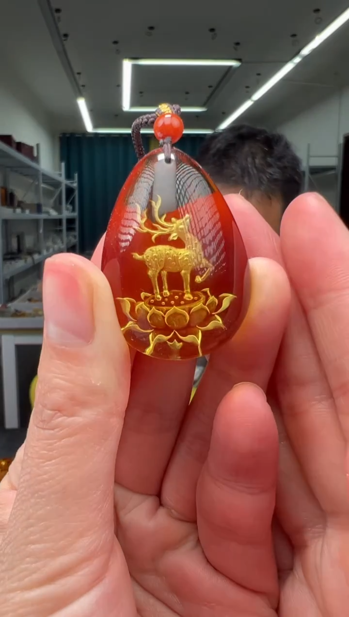 琥珀颈饰未镶嵌吊坠