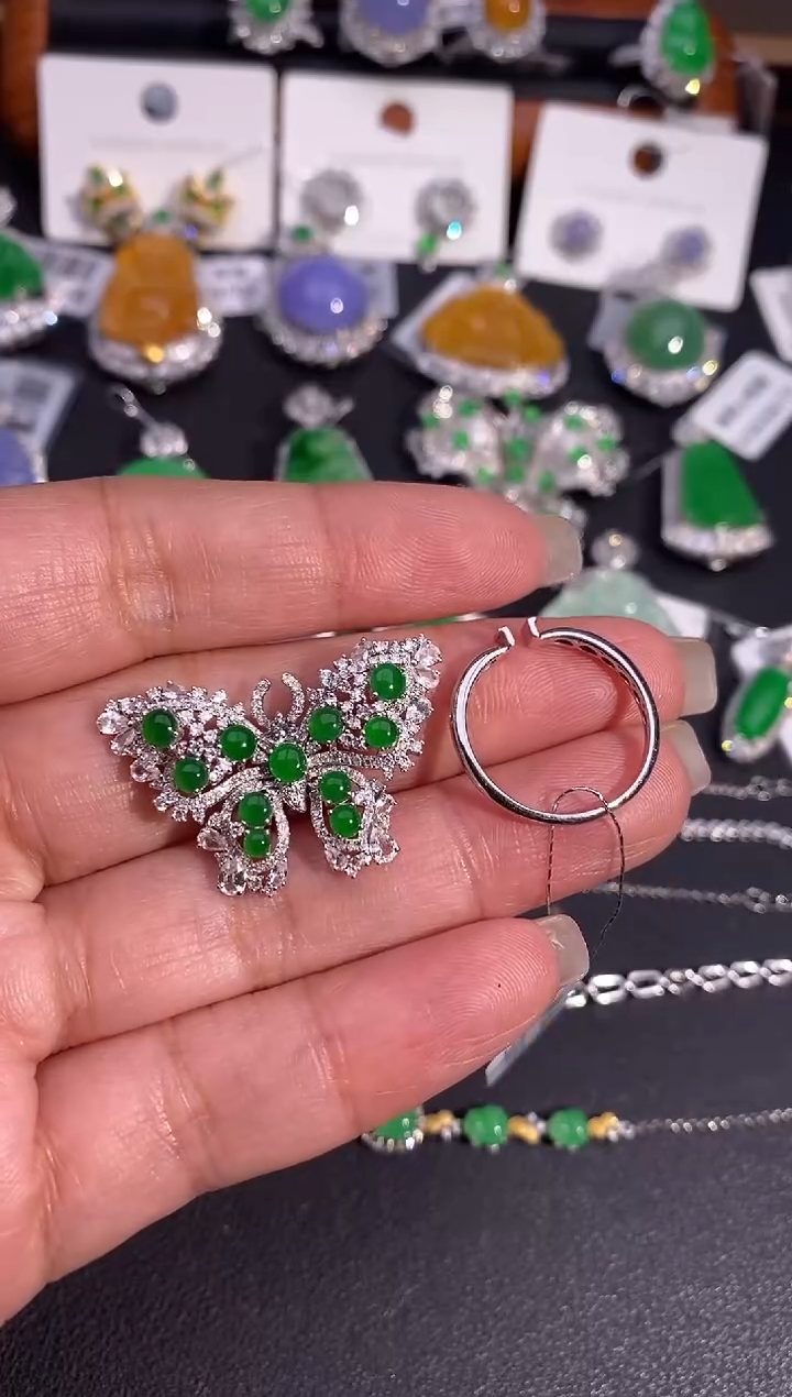 【闪购商品】翡翠戒指18K金镶嵌戒指