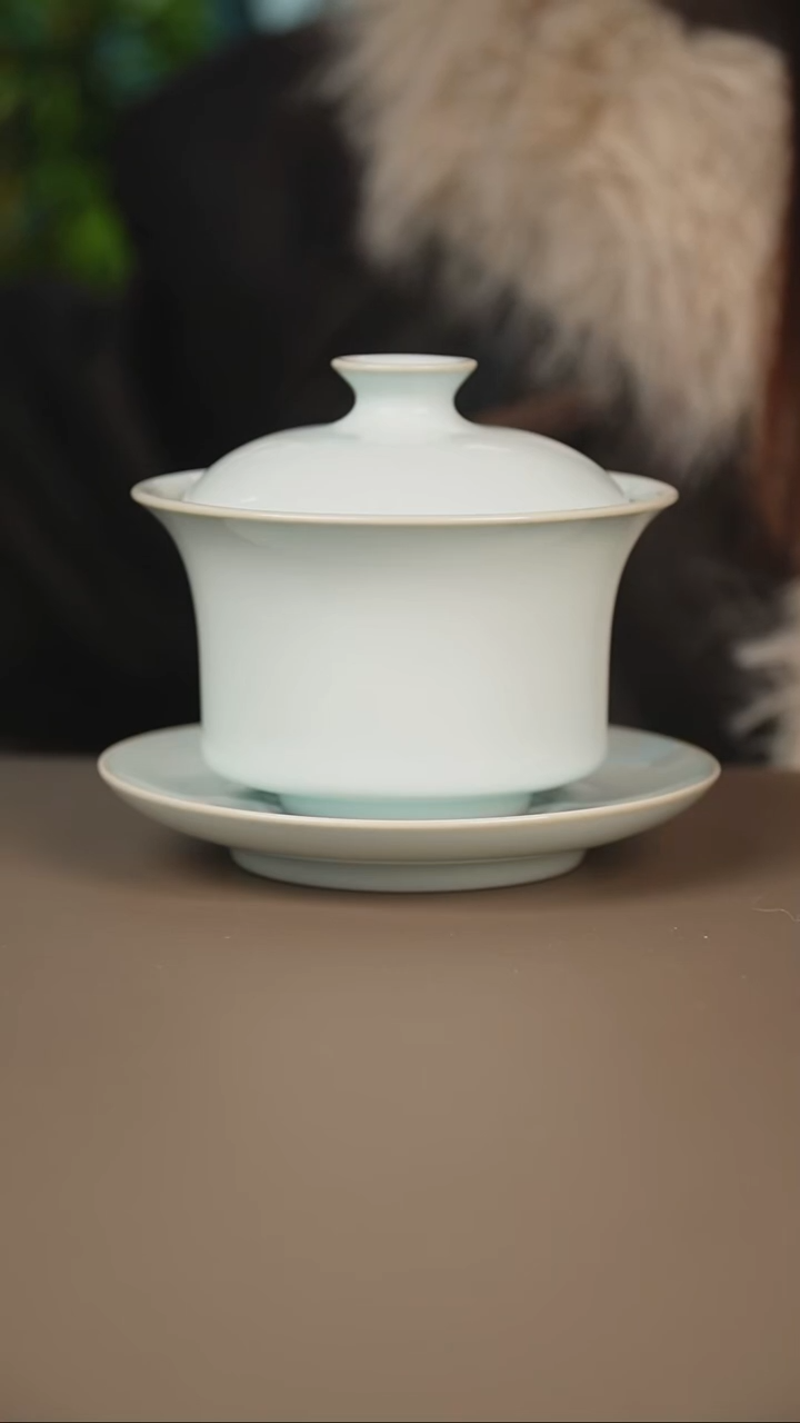 月白马蹄盖碗一级