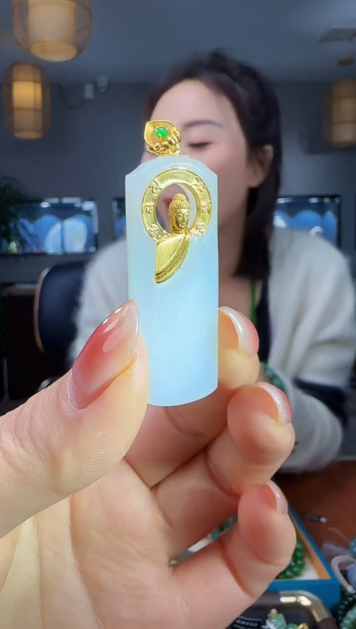 吊坠(不含链)18K金镶嵌和田玉1