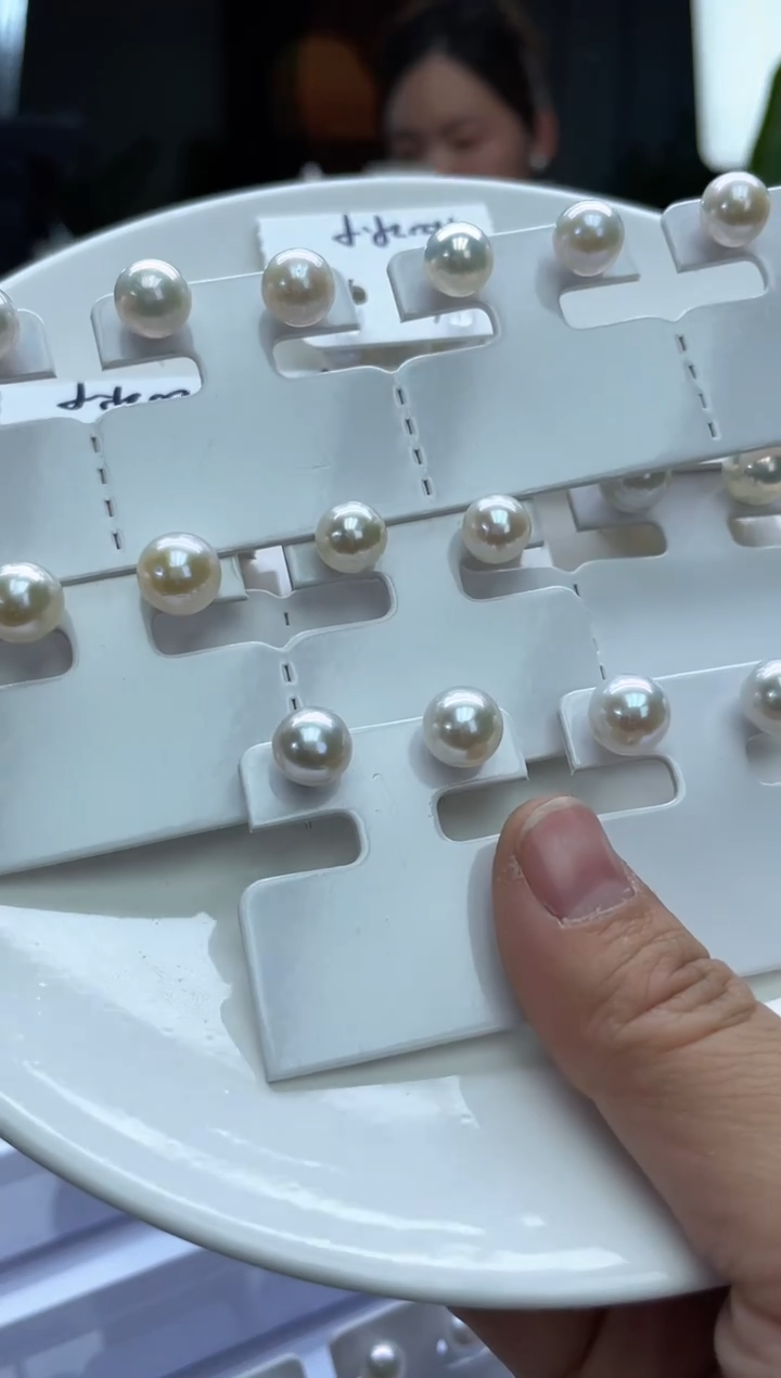 未镶嵌耳饰淡水珍珠9-10mm灯泡白珠耳饰(多样性发一）