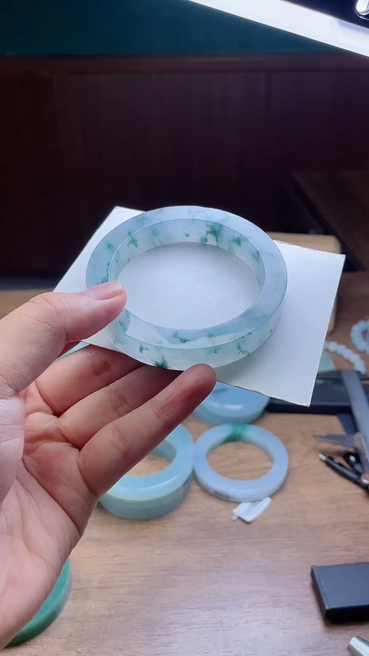 定制翡翠手镯未镶嵌管*定制