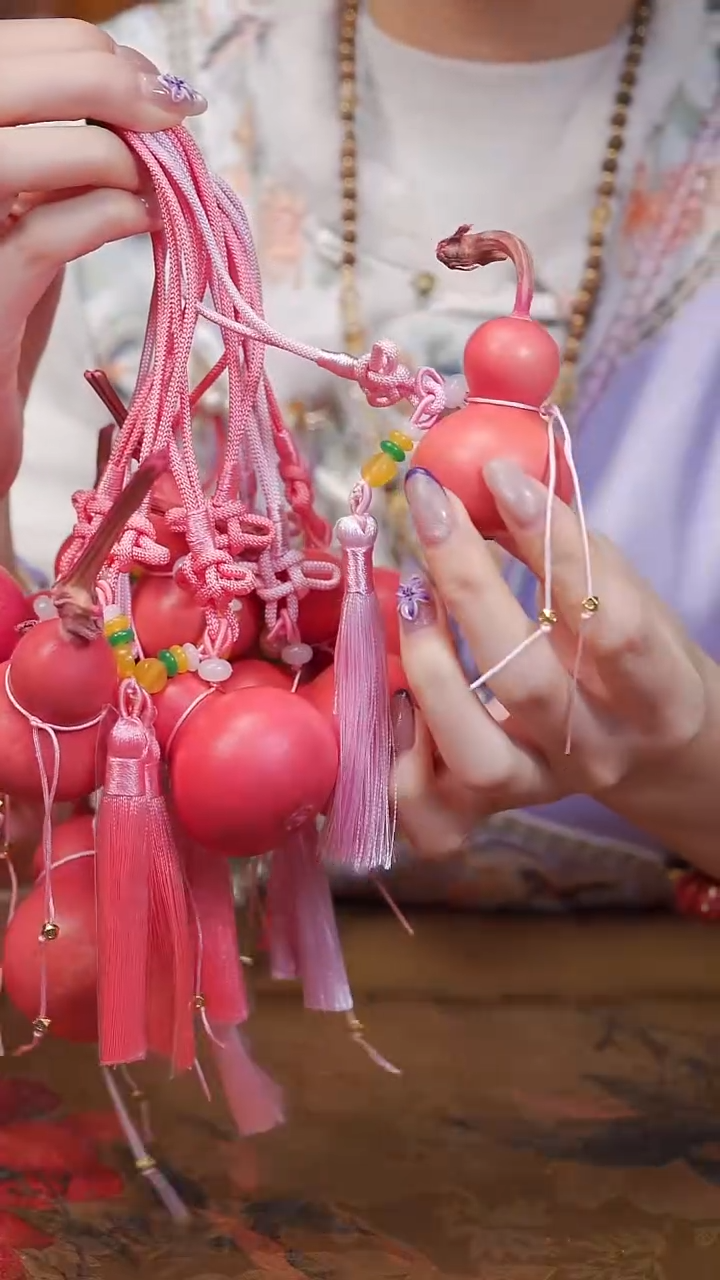 4漆艺工艺小葫芦（随机）9.9