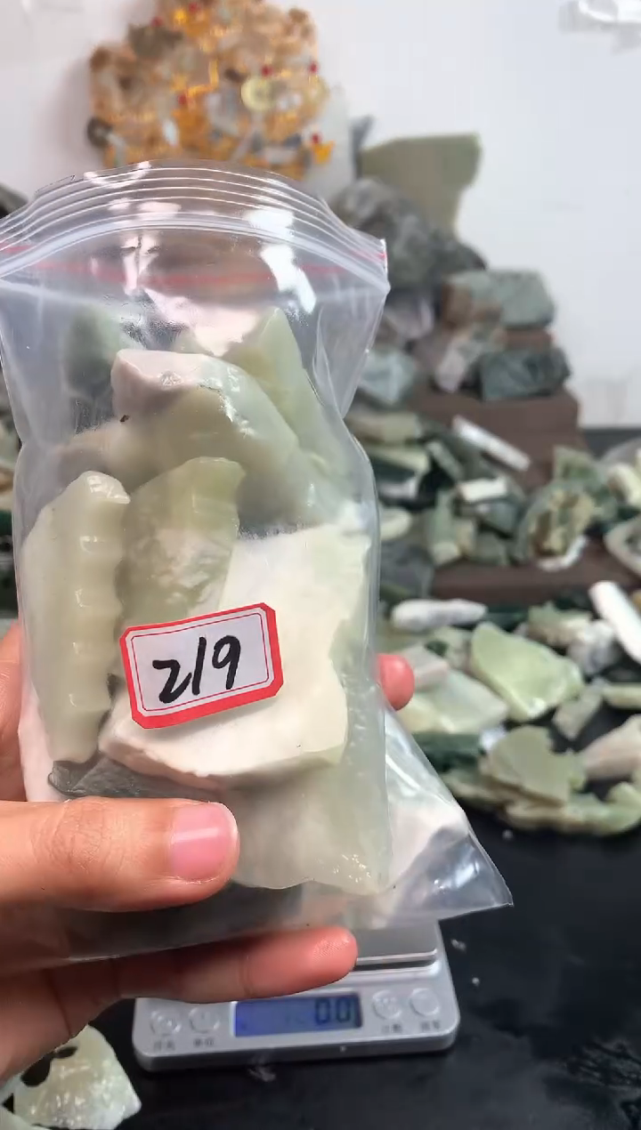 未镶嵌和田玉摆件219