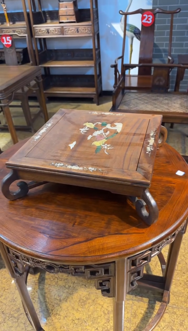 花梨木类小方桌     工艺品