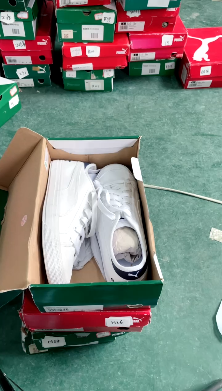 彪马时尚休闲运动鞋43M  J109