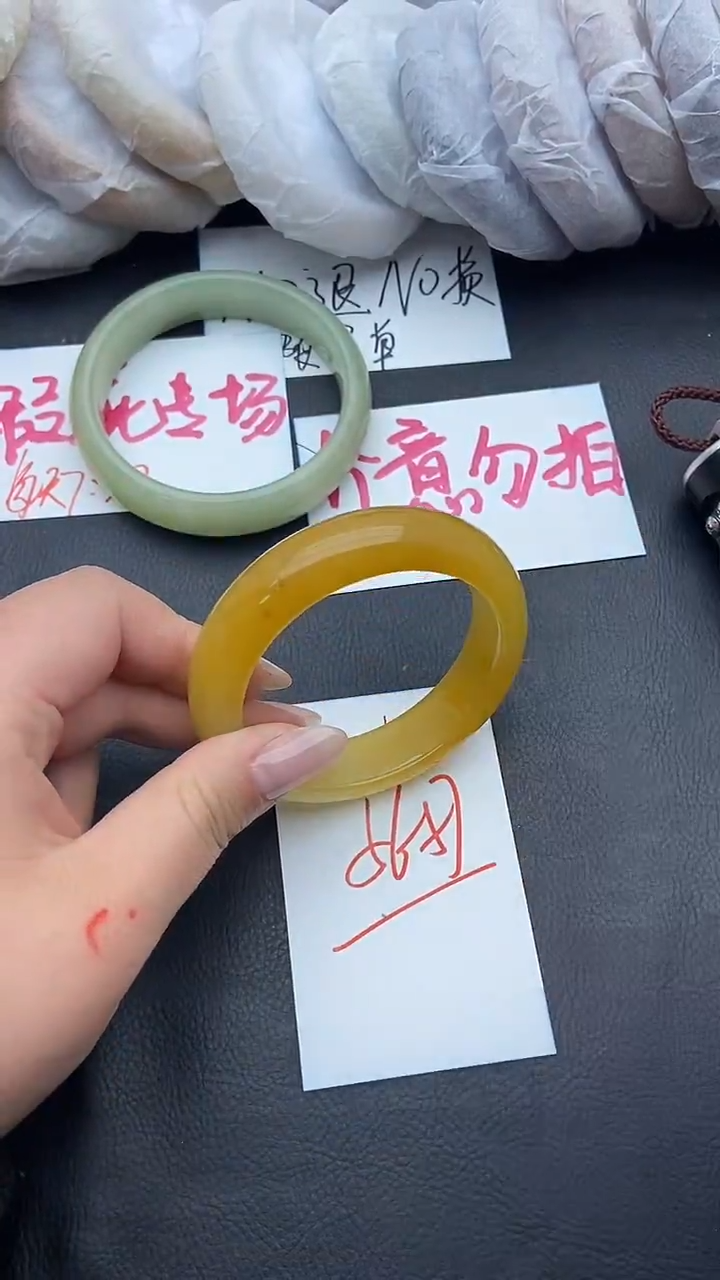 未镶嵌手镯石英质玉瑕疵146+56/57