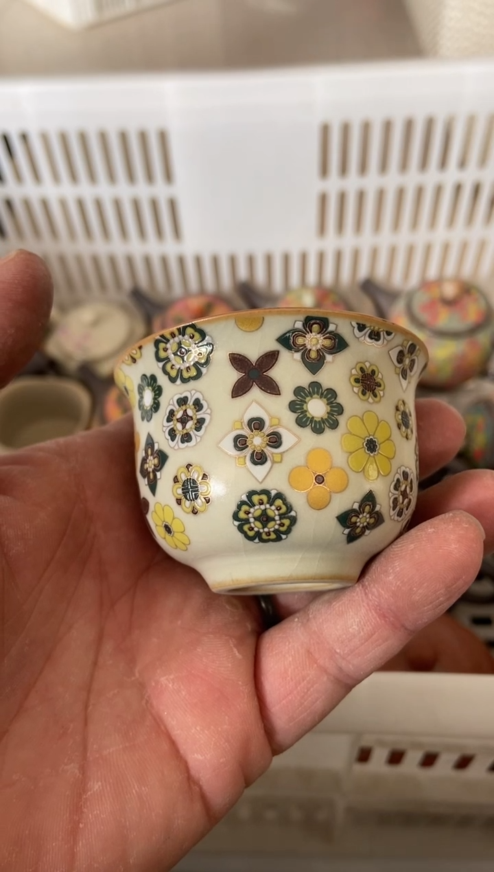 杯子瓷无运费险有瑕疵的摄影的产品有使用过的痕迹有点脏介意勿拍