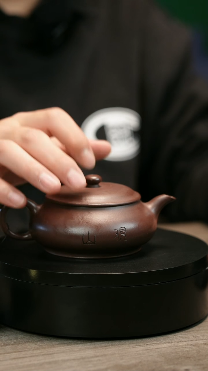 茶壶紫砂@*H2468周秀芳刻绘明炉