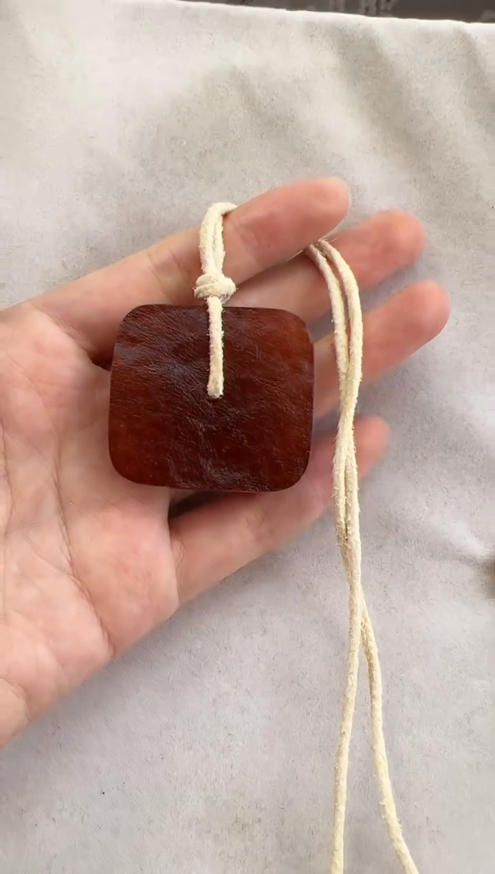 【闪购商品】琥珀裸石未镶嵌10115201-吊坠