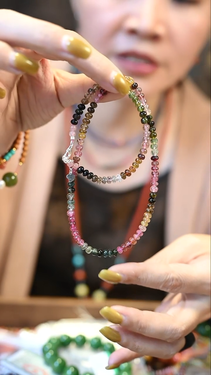 未镶嵌颈饰碧玺定向 微风习习