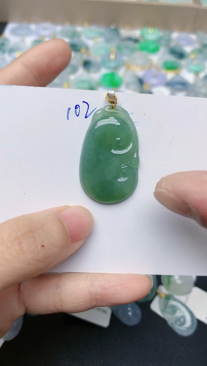 【闪购商品】翡翠颈饰18K金镶嵌天然翡翠A货    102