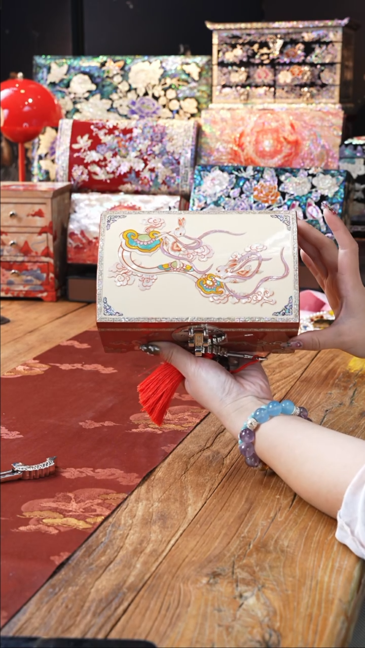 【闪购商品】瓷片豆包儿的星耀家