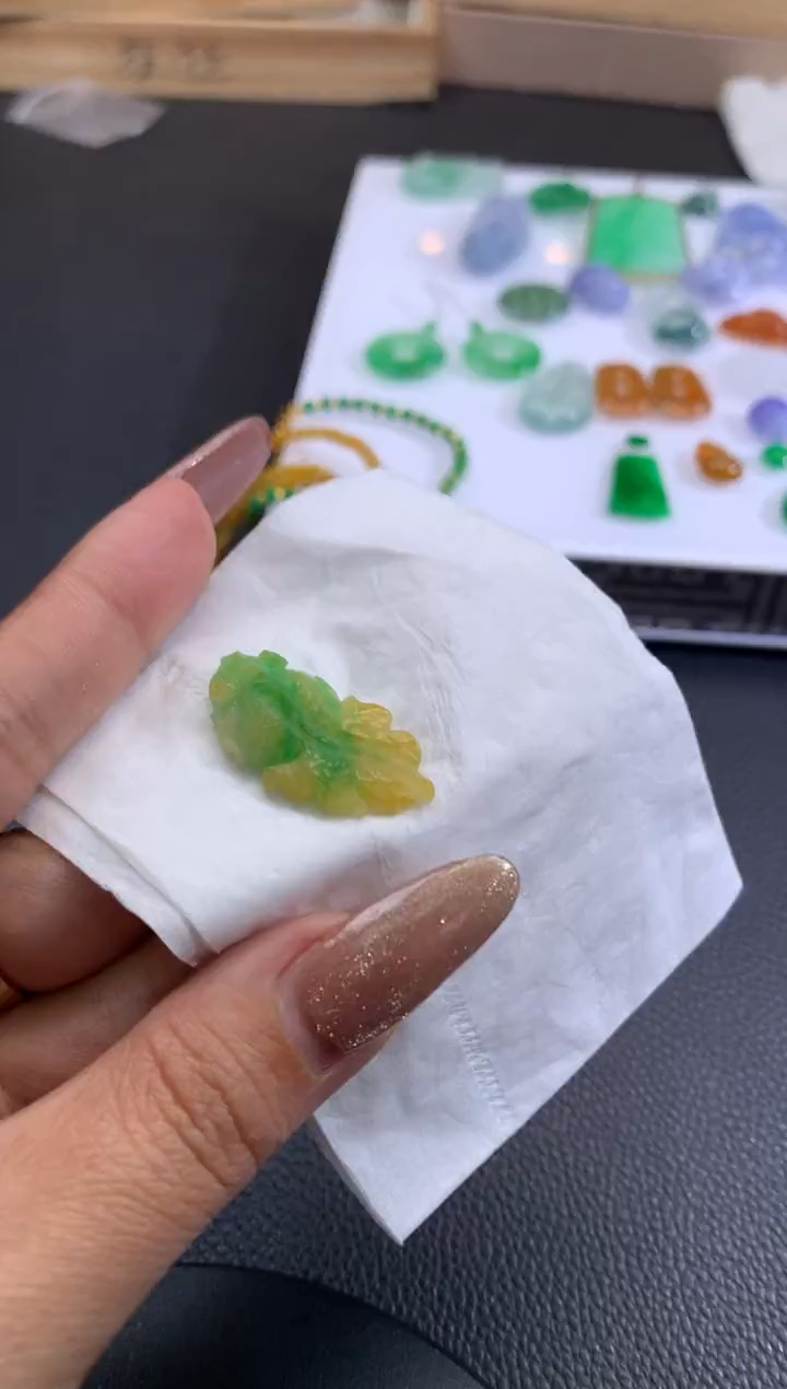 【闪购商品】定制翡翠未镶嵌翡翠