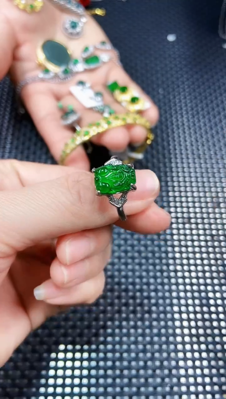 【闪购商品】翡翠戒指未镶嵌111111111