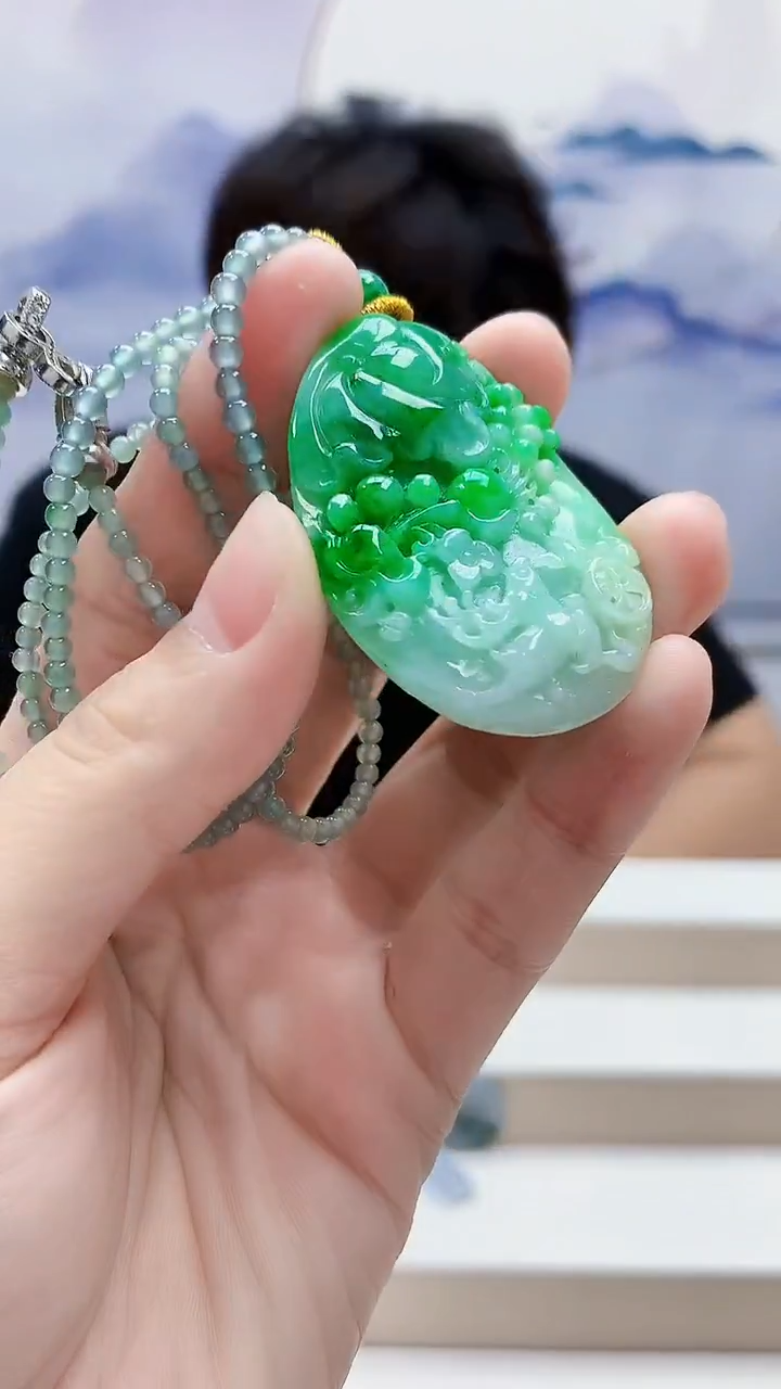 未镶嵌定制翡翠5145lr-毛货挂件赠珠链49