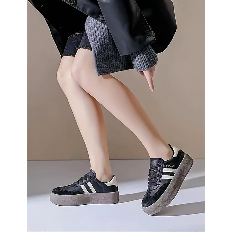 2025新款时尚百搭休闲风女鞋德训鞋60780