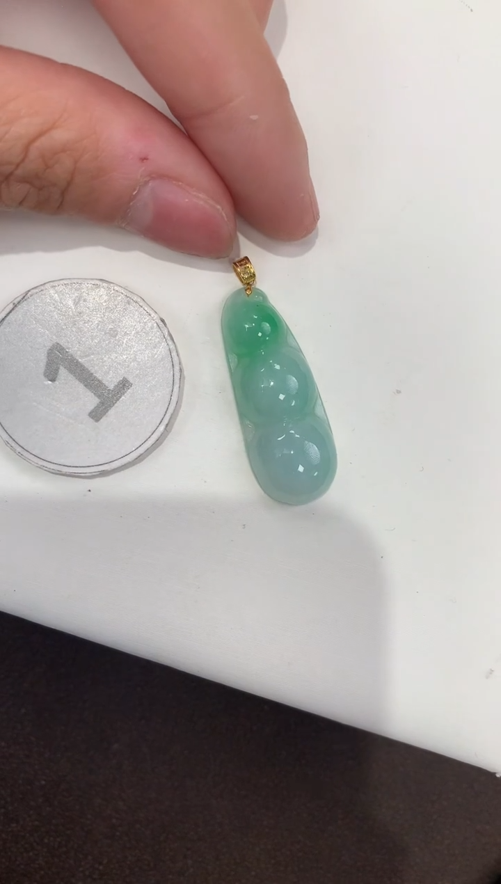 颈饰18K金镶嵌翡翠天然缅甸A货翡翠