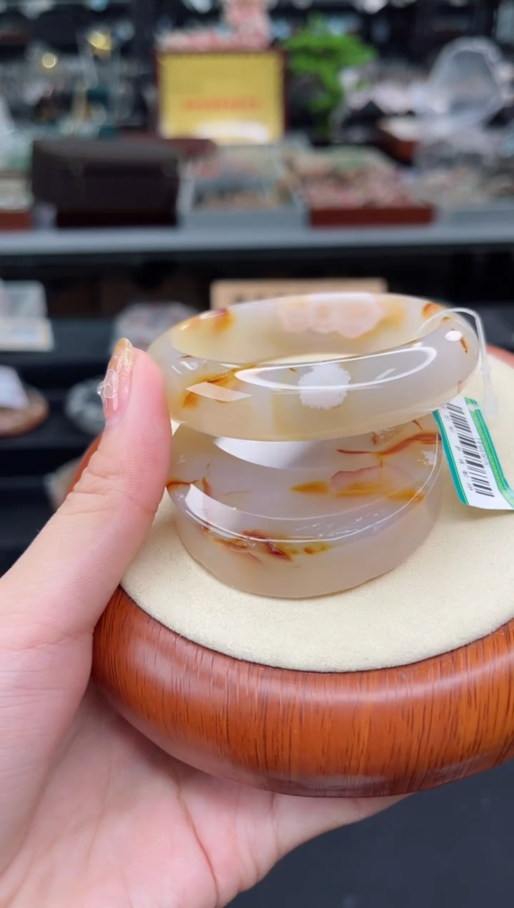 【闪购商品】石英质玉手镯未镶嵌56圈口（赠品镯心）3680844
