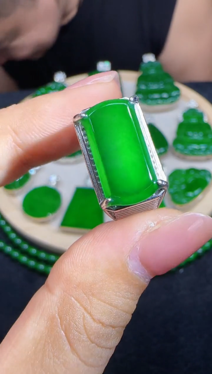 未镶嵌定制翡翠翡翠戒指57