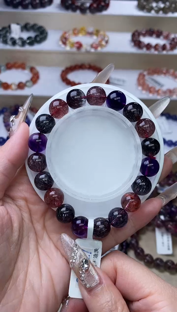 【闪购商品】水晶手链未镶嵌黑加仑超七单圈10m+