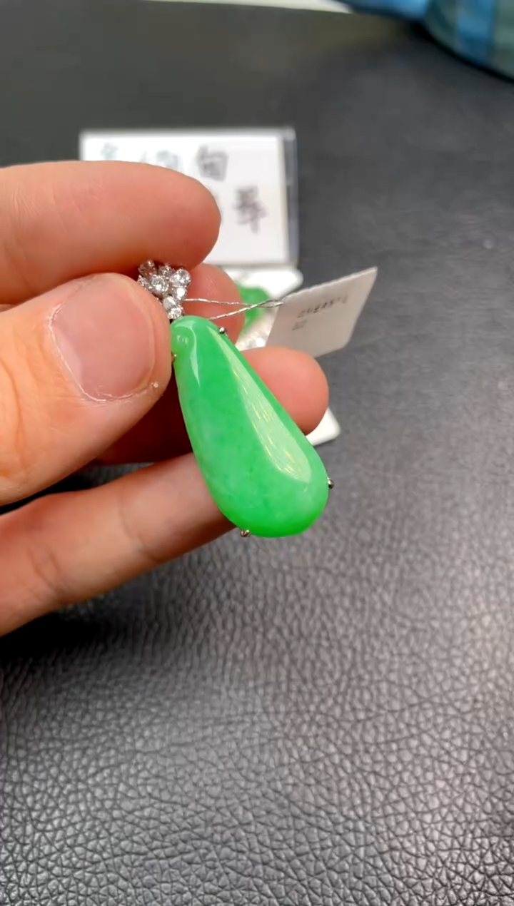 【闪购商品】翡翠吊坠(不含链)银S925镶嵌吊坠
