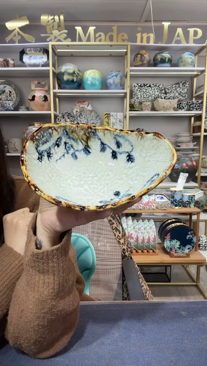 陶瓷濑户烧17.5厘米椭圆钵一只