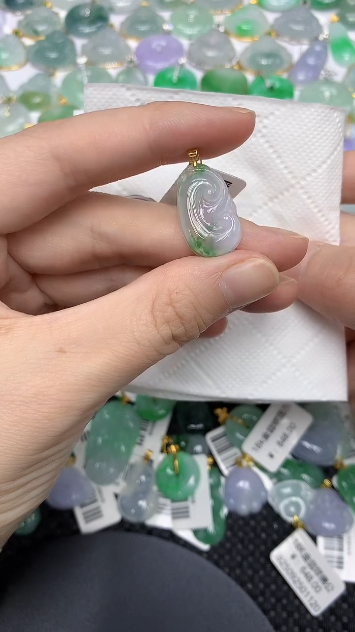 颈饰18K金镶嵌翡翠11111111 111