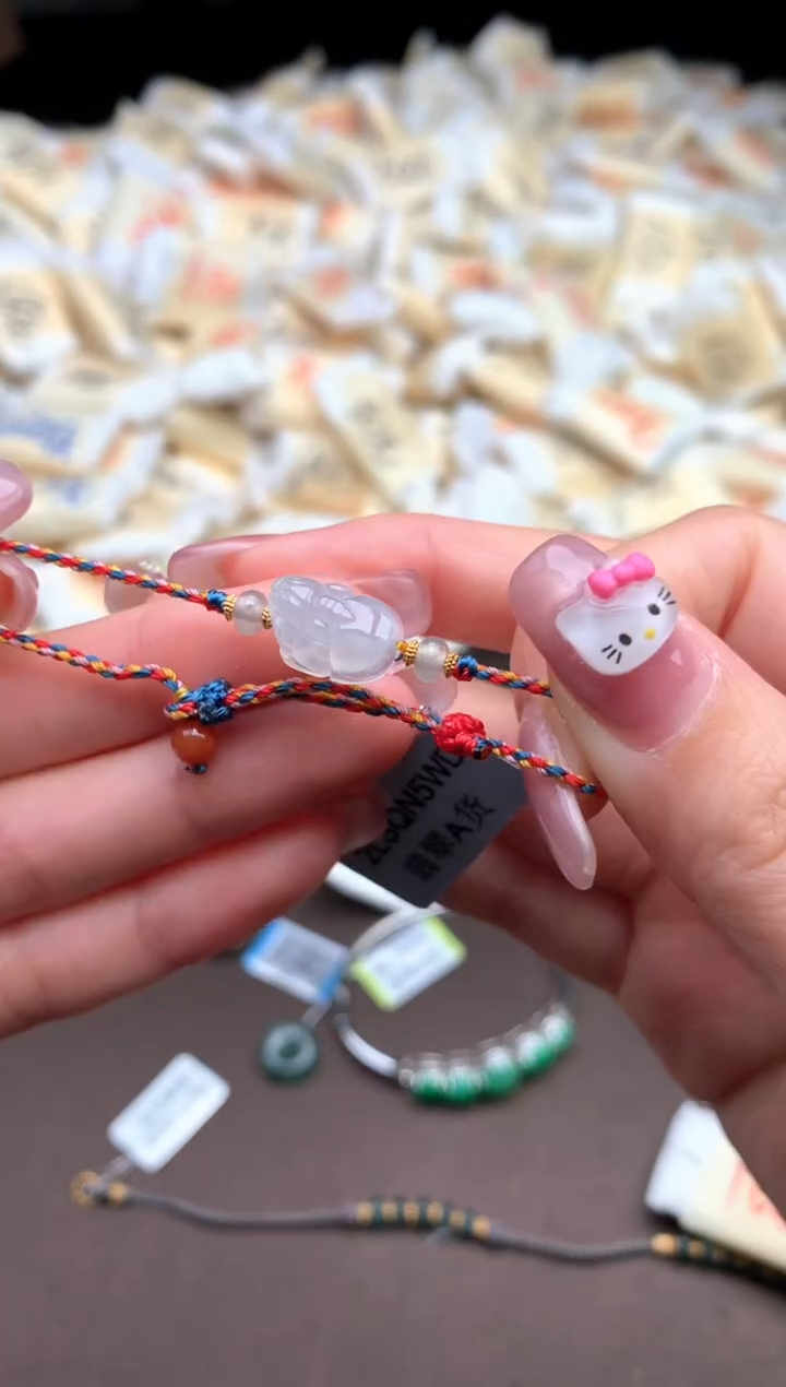 【闪购商品】翡翠手绳未镶嵌一