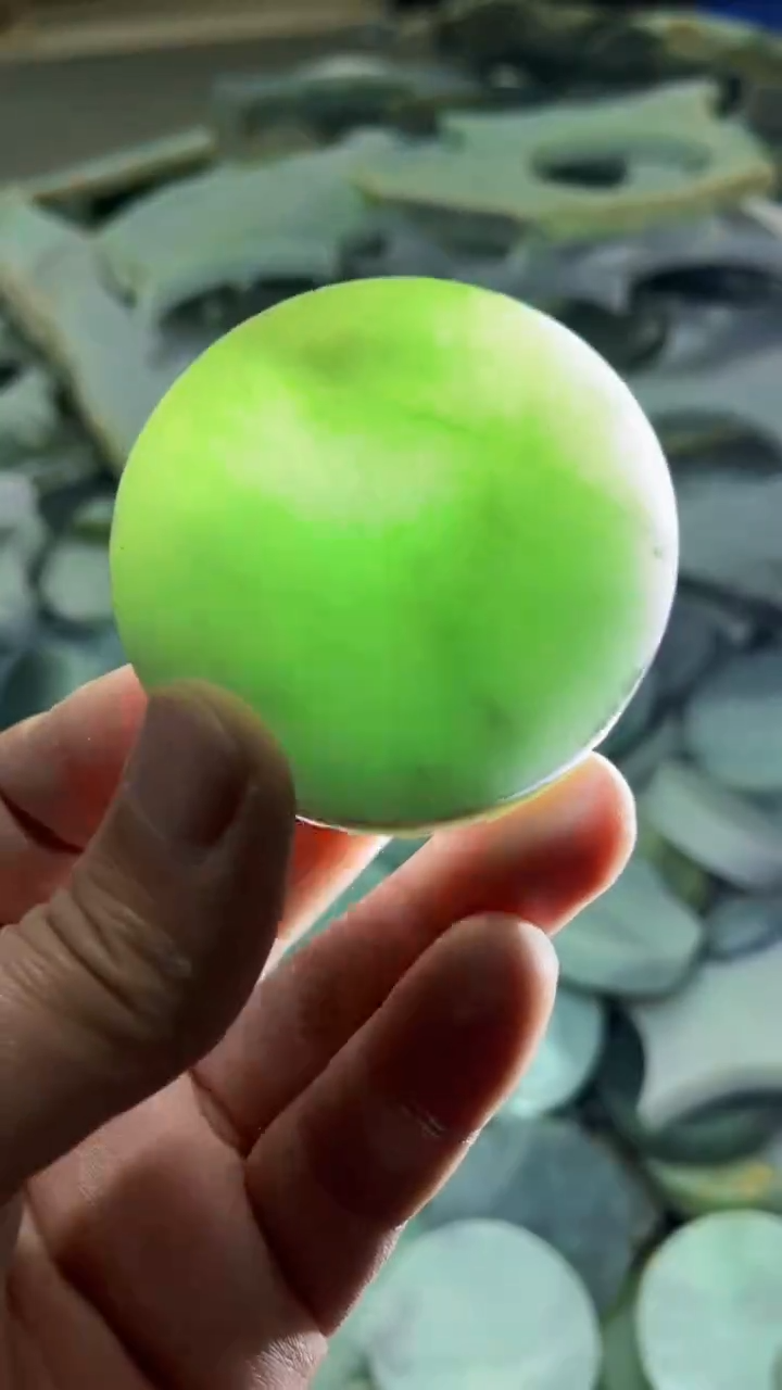 【闪购商品】翡翠挂件未镶嵌A货康壹052