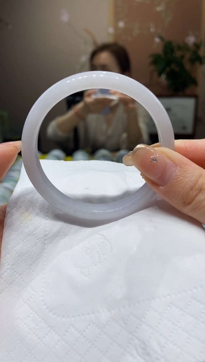 【闪购商品】翡翠手镯未镶嵌54.8圈口