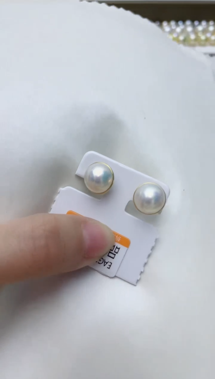 【闪购商品】拼合珍珠（马贝珠）耳饰18K金镶嵌A126