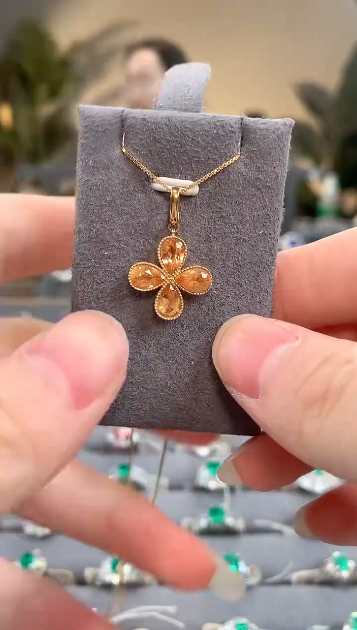 【闪购商品】石榴石吊坠(不含链)18K金镶嵌芬达石