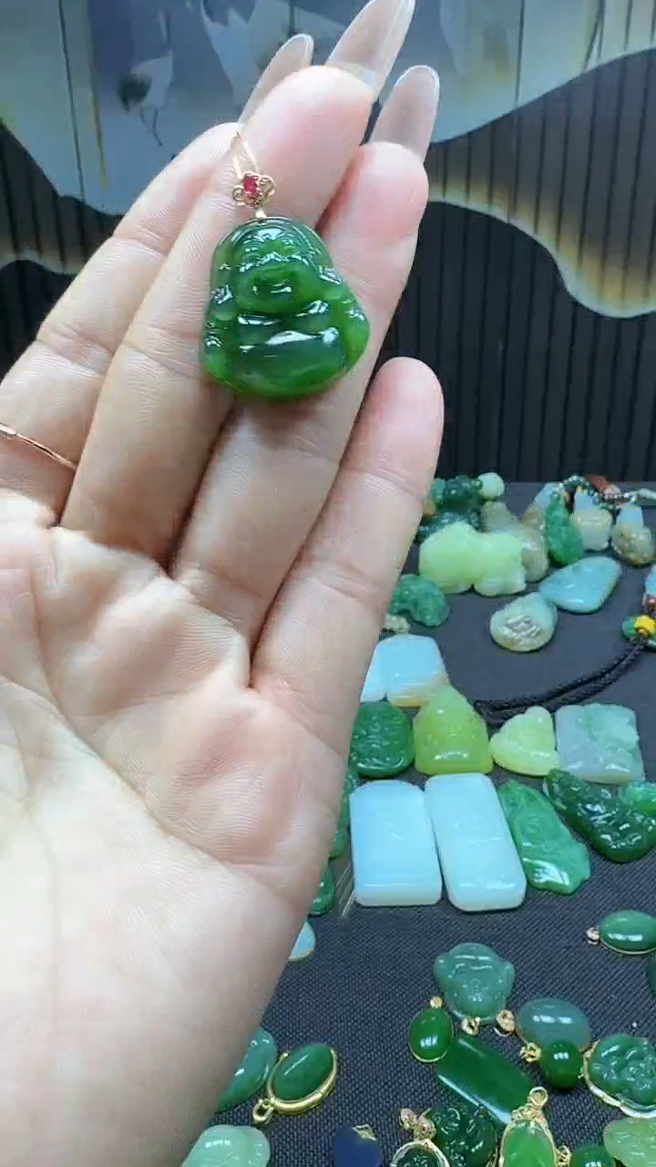 【闪购商品】和田玉挂件18K金镶嵌1